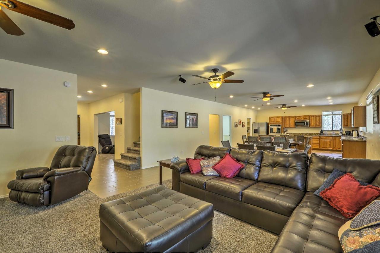 Spacious Pinetop-Lakeside Home With Hot Tub And Grill! Екстер'єр фото