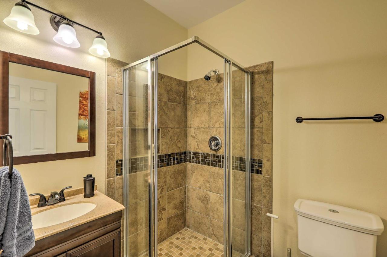 Spacious Pinetop-Lakeside Home With Hot Tub And Grill! Екстер'єр фото
