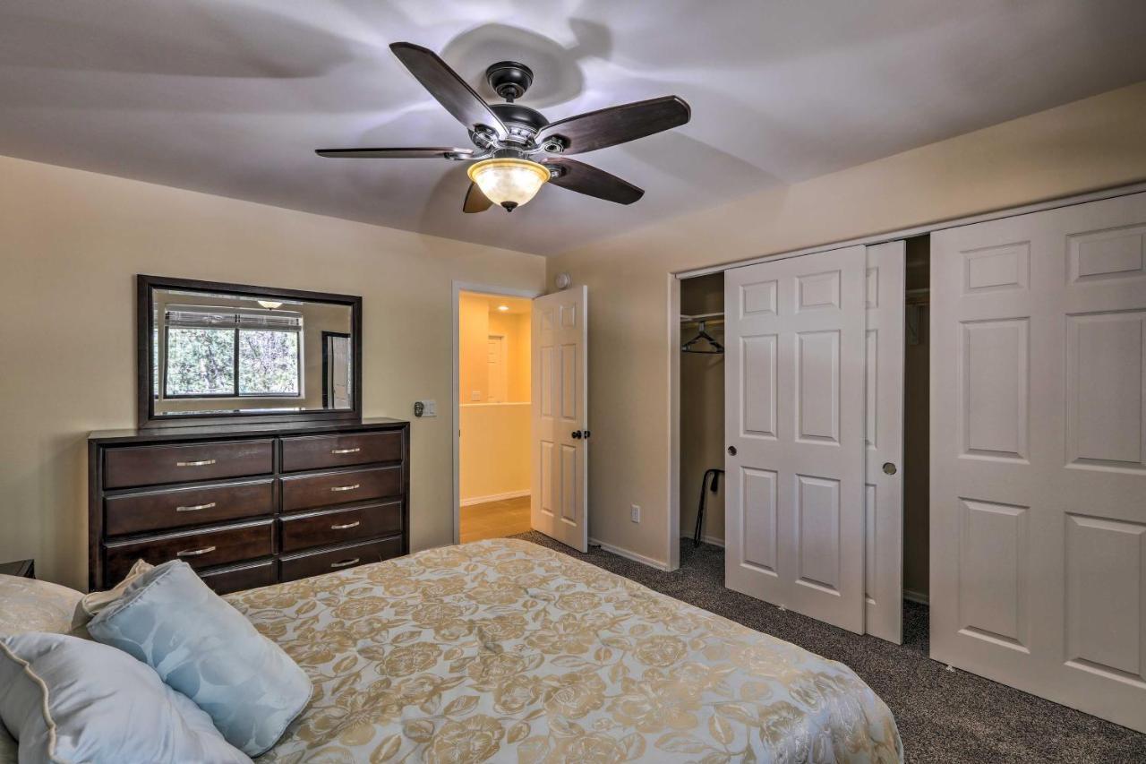 Spacious Pinetop-Lakeside Home With Hot Tub And Grill! Екстер'єр фото