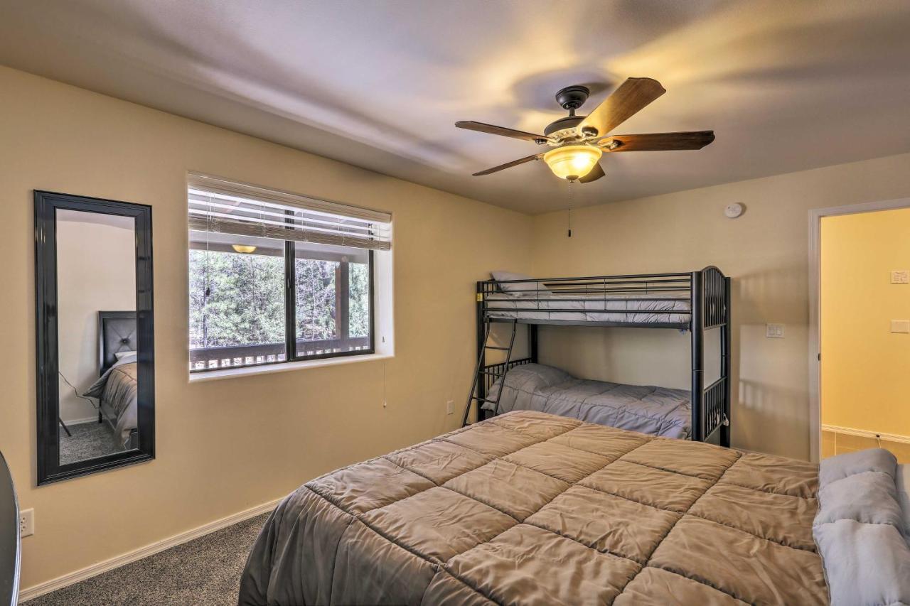 Spacious Pinetop-Lakeside Home With Hot Tub And Grill! Екстер'єр фото