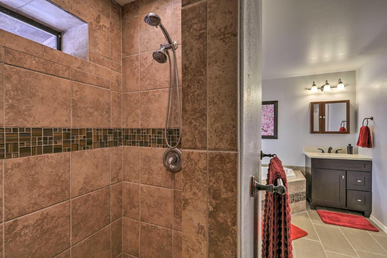 Spacious Pinetop-Lakeside Home With Hot Tub And Grill! Екстер'єр фото