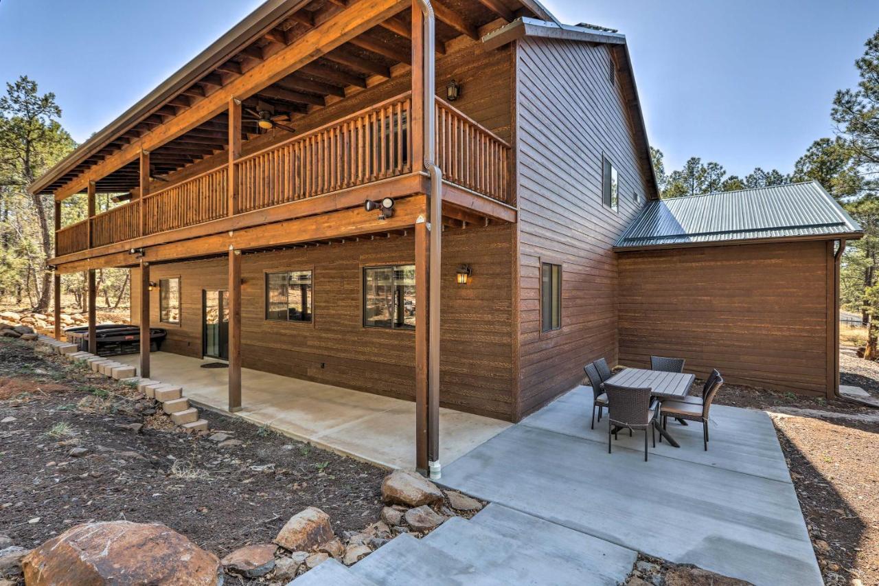 Spacious Pinetop-Lakeside Home With Hot Tub And Grill! Екстер'єр фото